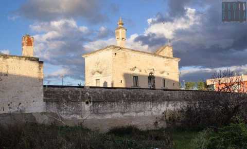 Via Napoli, all'ingresso di Bari un edificio antico e sconosciuto: Masseria Attolico